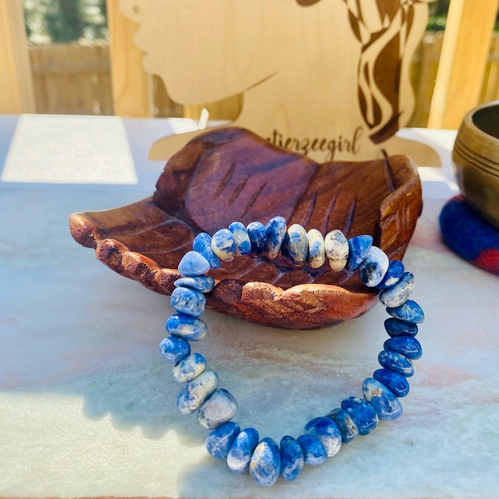 Blue Sodalite Gemstone Stone of Clear Communication Chunky Chip Bracelet